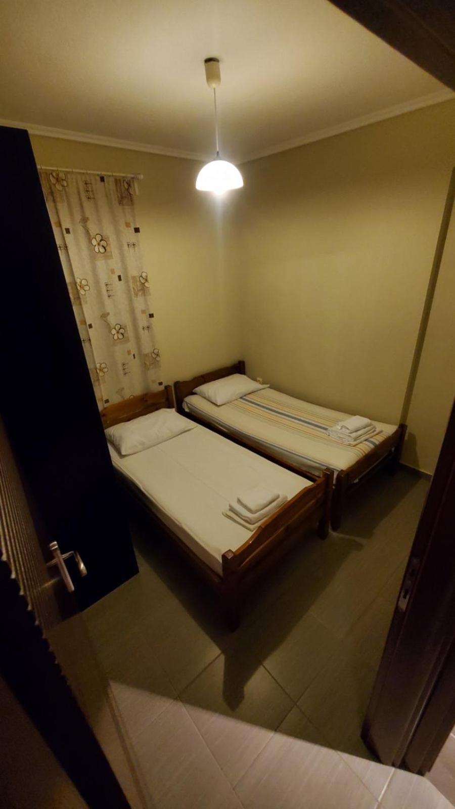 Vasilia Apartment Nea Iraklia Bagian luar foto